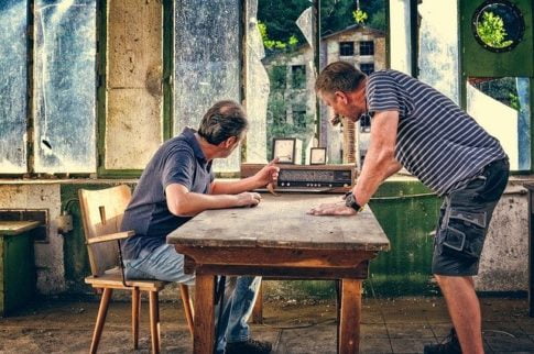 Do you lose testosterone when you ejaculate, two men looking at something